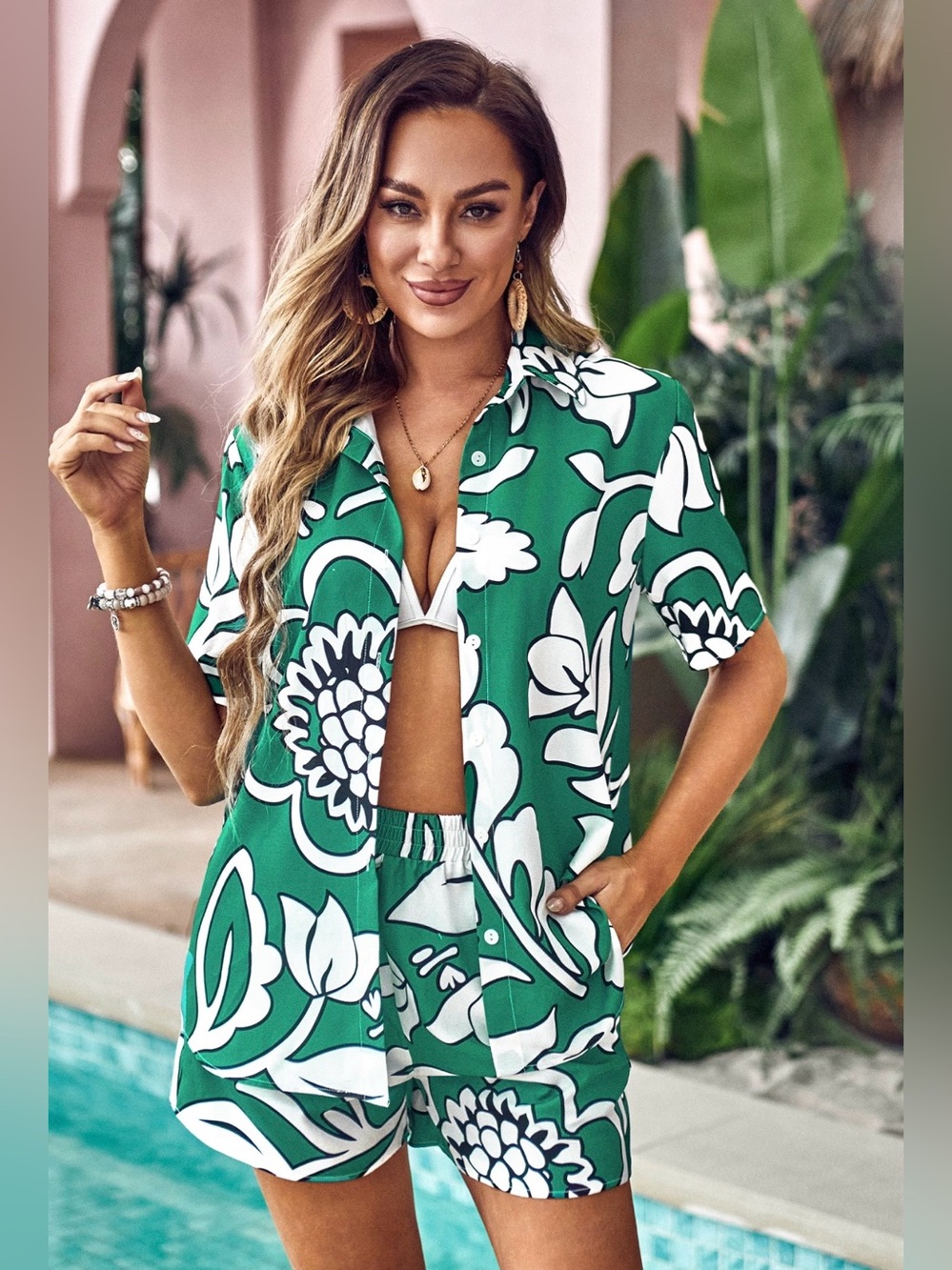 Cupshe • Women’s Green Tropical Collared Button Up Blouse Small NWT